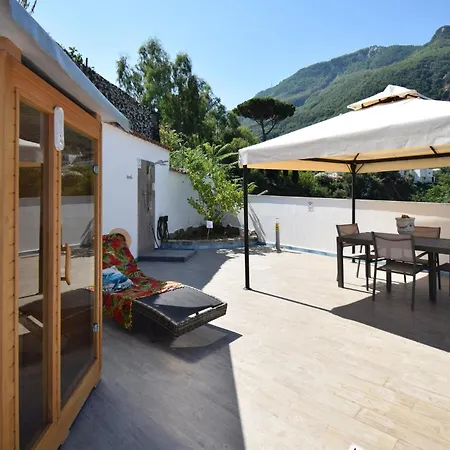 펜션 Amazing Home In Casamicciola Terme With Sauna